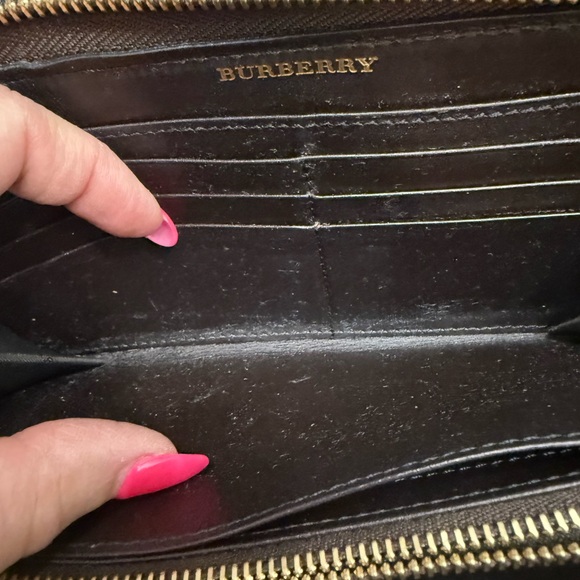 Burberry Checkered Wallet - Picture 8 of 14